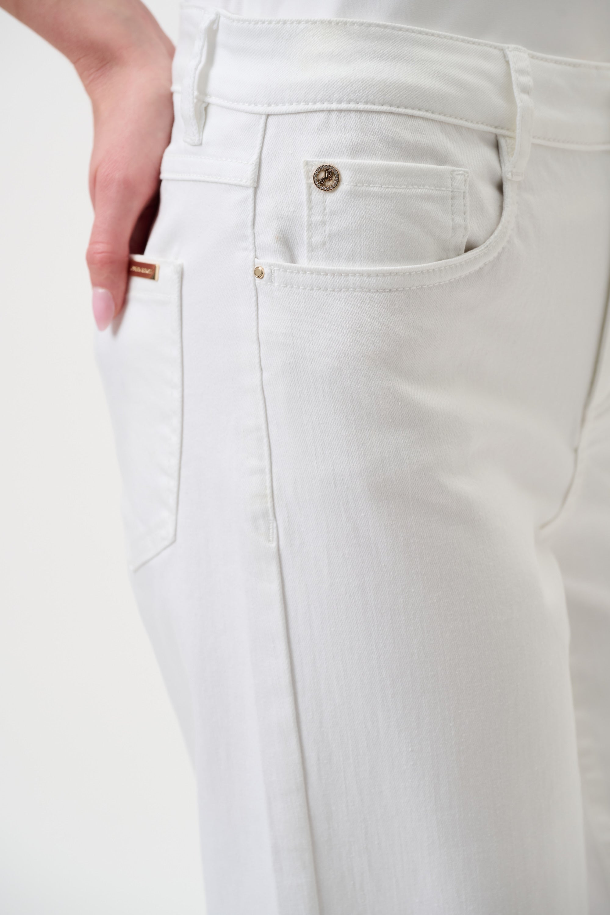Wide Legged Jeans - White