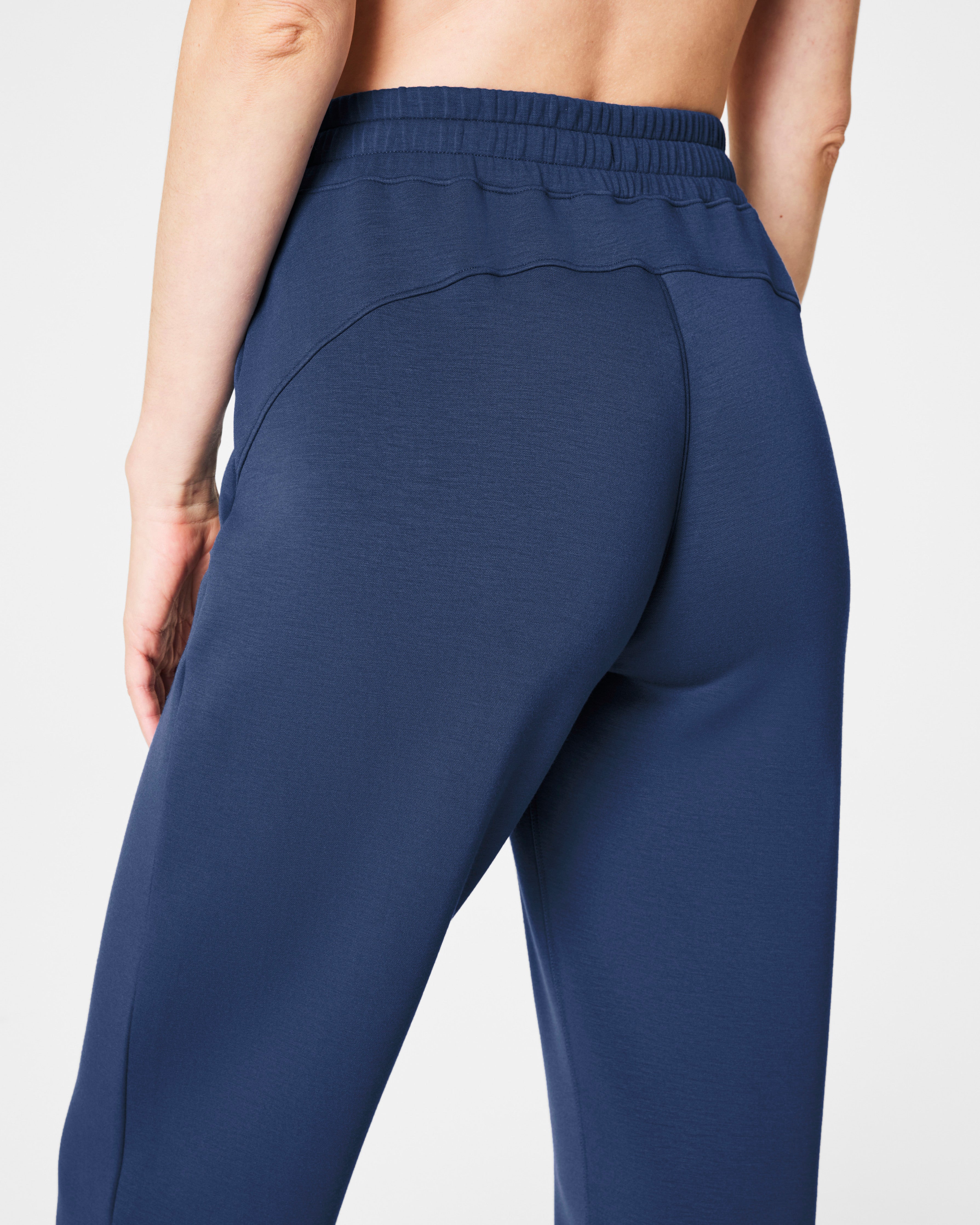 Spanx | Airessentials Tapered Pant