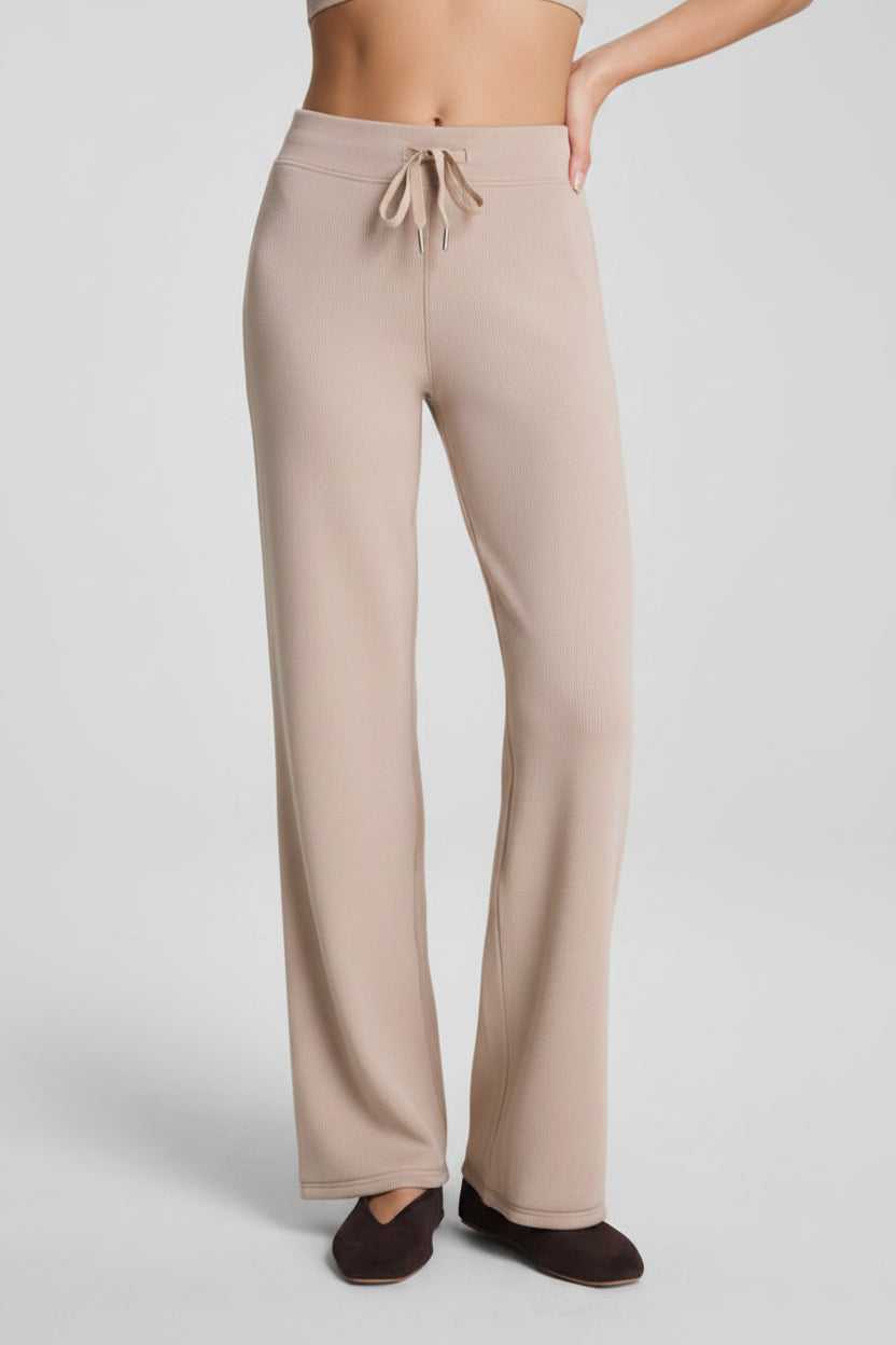 Air Essentials Straight Leg Pant Dune