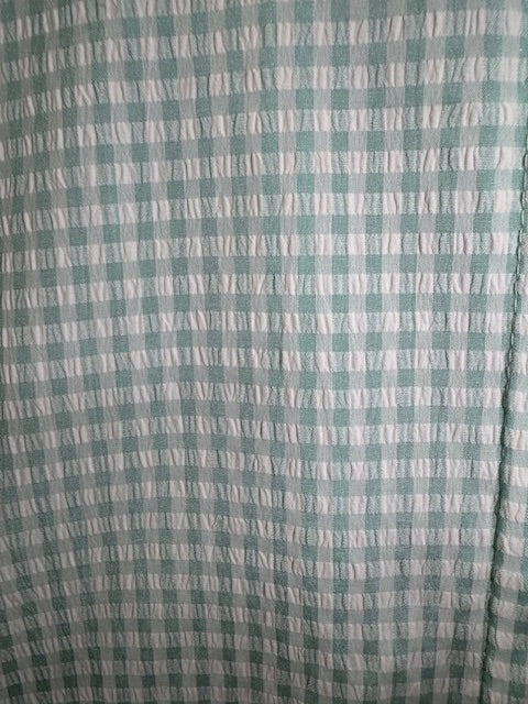 Evelyne Talman| Button Back Seersucker Top