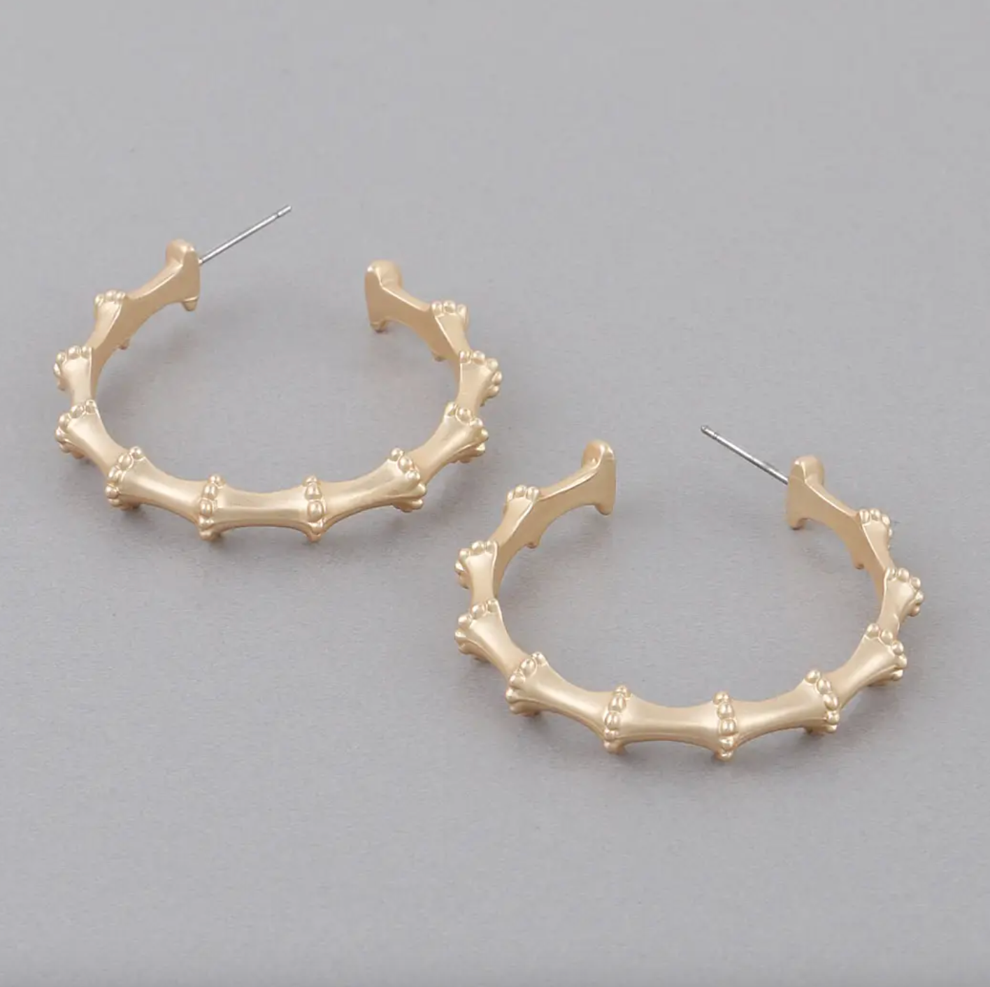 H & D Accessori | Pearl And Gold Bamboo Hooops