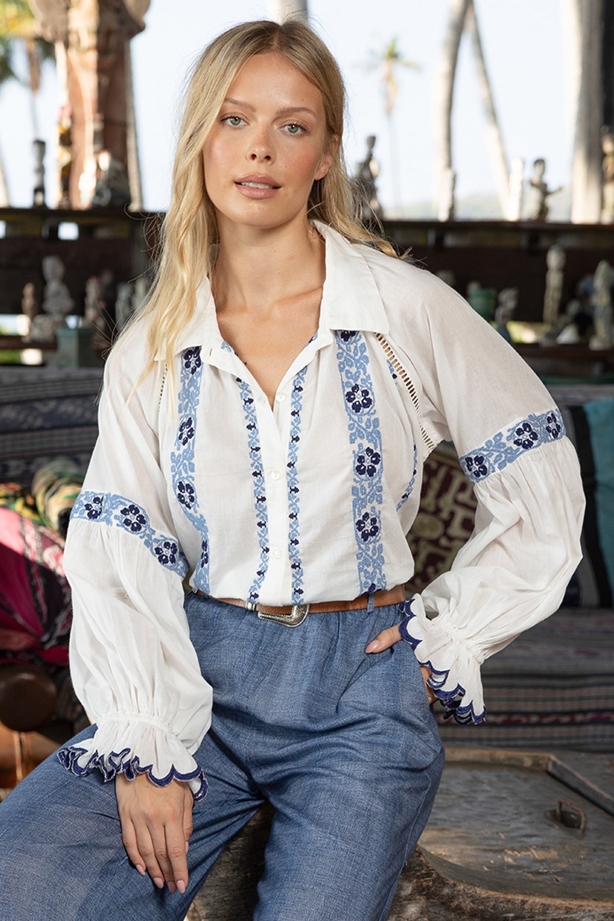 Miss June | Shirt Rhea White