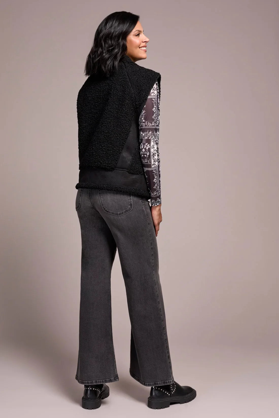 Tribal | Sleeveless Sherpa Vest -latte