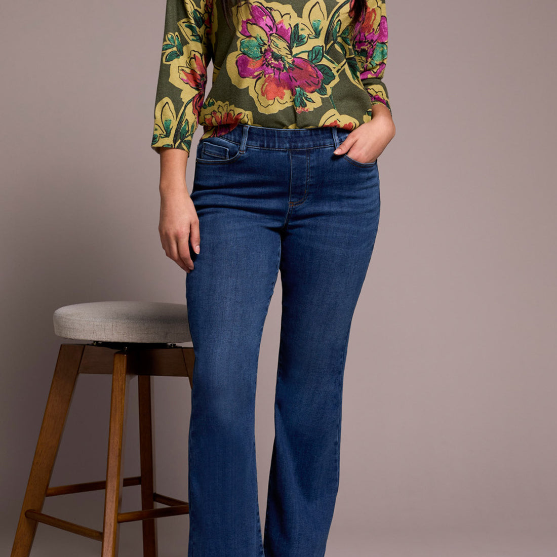 Tribal | Audrey Hugging Straight Crop J