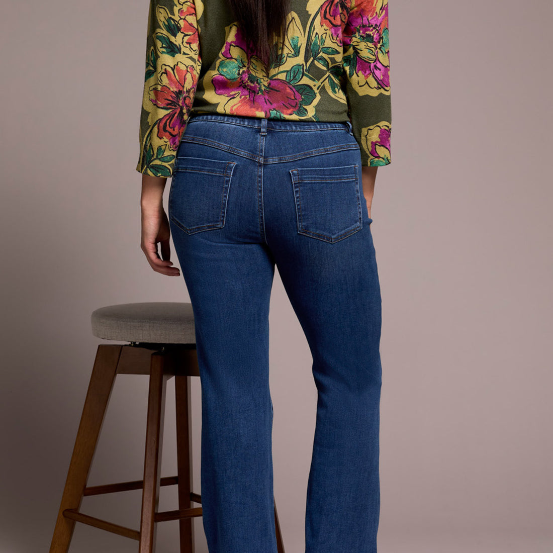 Tribal | Audrey Hugging Straight Crop J