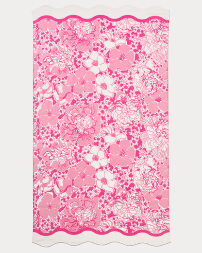 Scalloped Beach Towel - Conch Shell Pink Burst of Joy