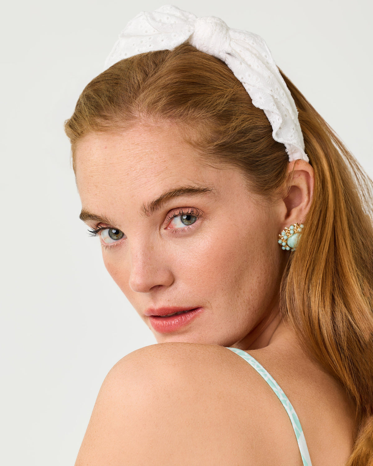 Side Bow Knotted Eyelet Headband - Resort White