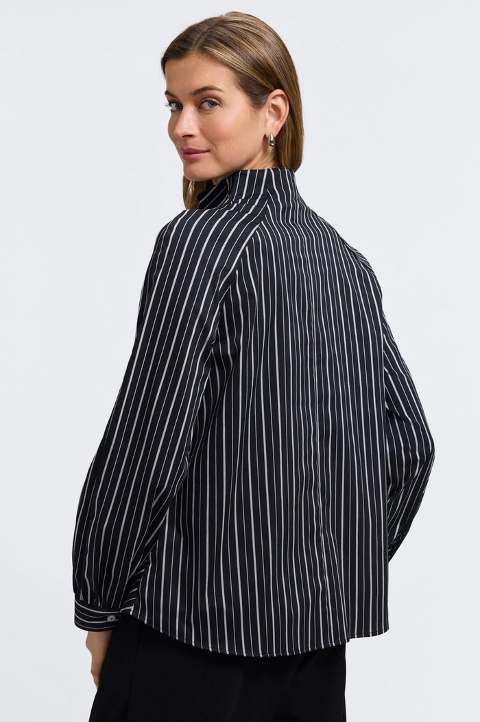 Foxcroft | Daphne Top Ls