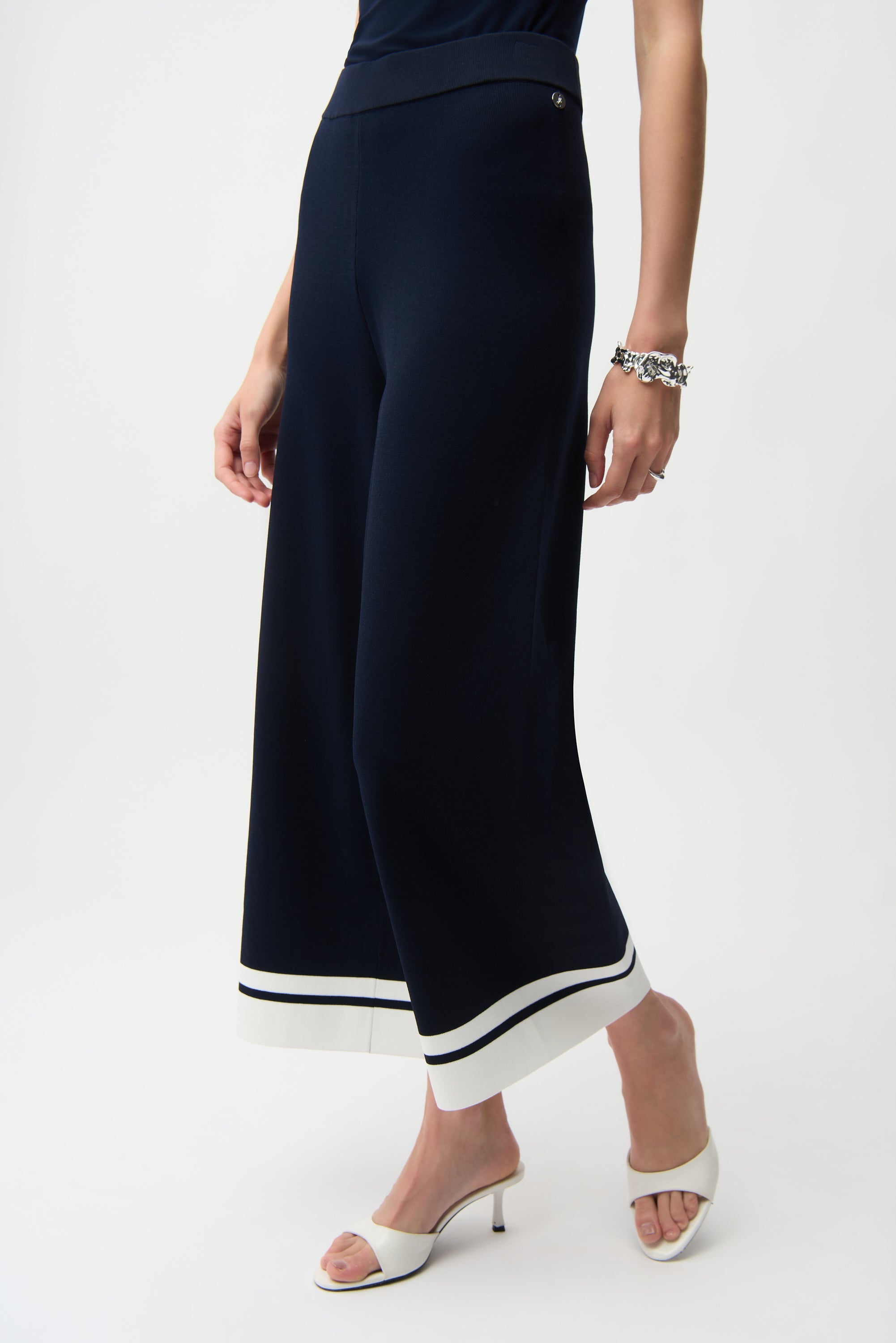 Mid-rise Wide-leg Trousers