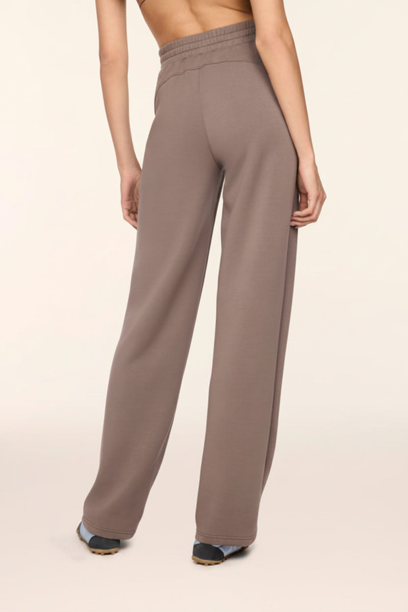 Air Essentials Straight Leg Pant Ironstone