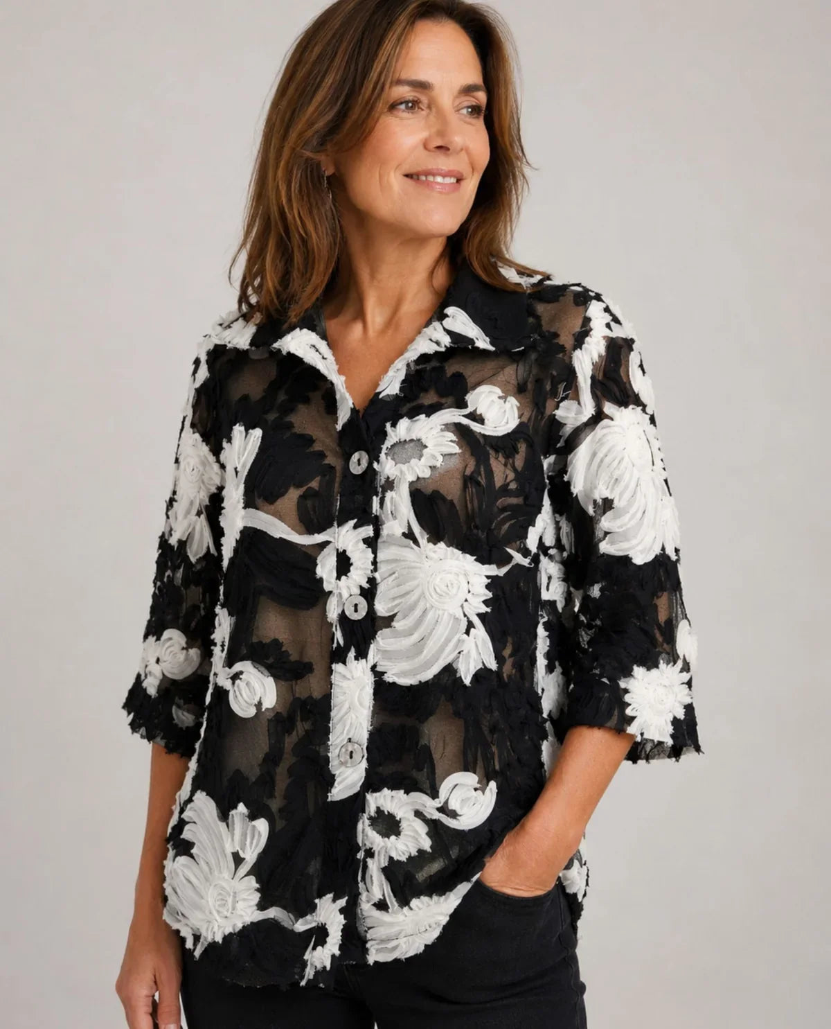 DAMEE 7125-BLACK 3D FLOWER BLOUSE