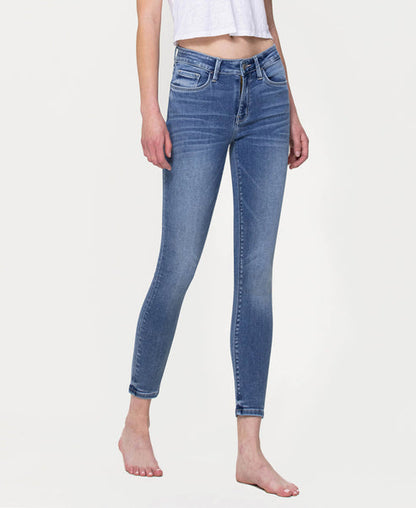 Flying Monkey | Mid Rise Super Soft Crop