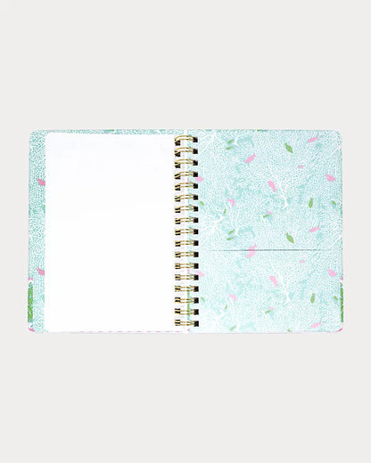 Lilly Pulitzer 2026-2027 17 Month Large Agenda in the color Mint Condition Fantastical
