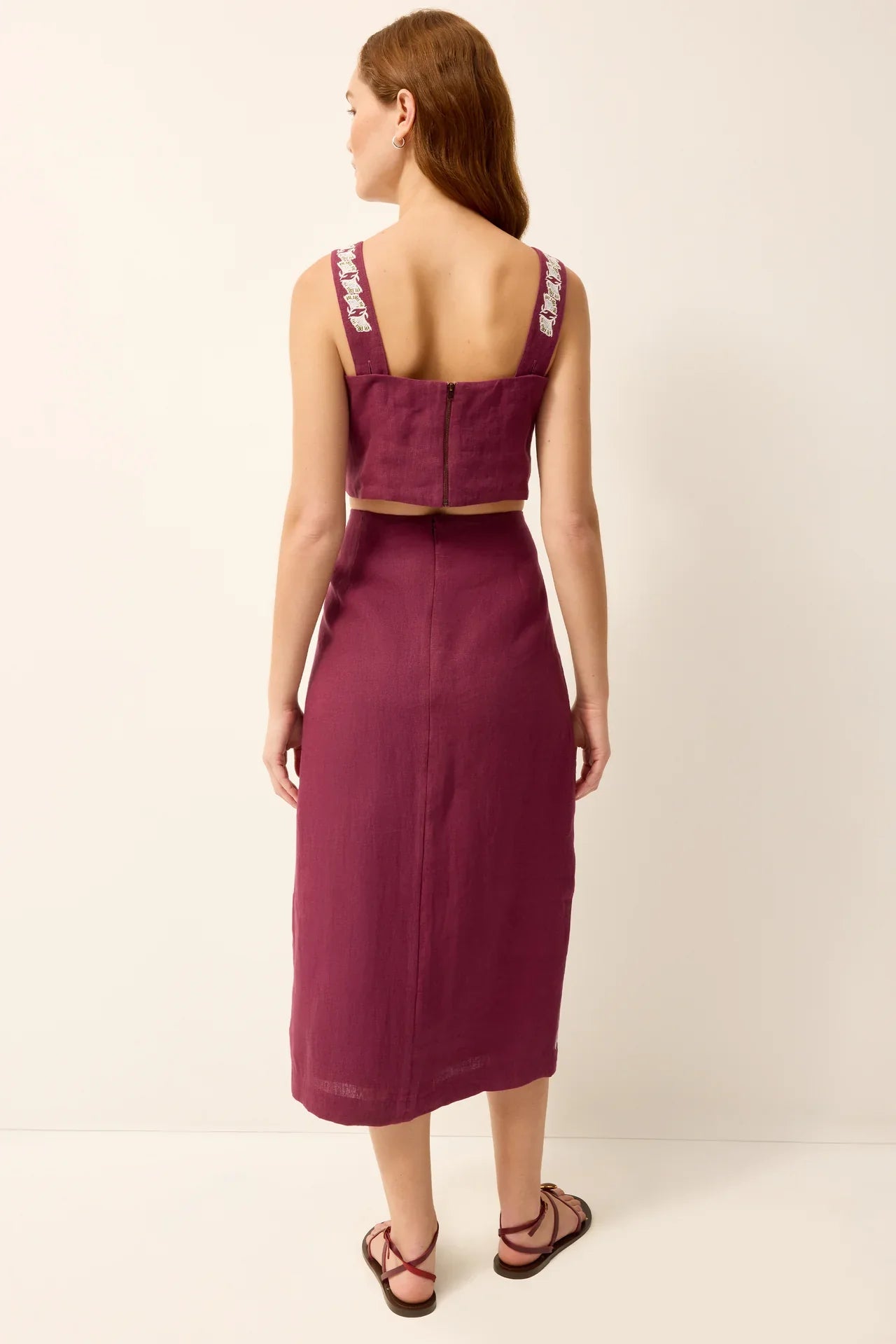 Marie Oliver Meara skirt in a stylish design, featuring a flowing silhouette and textured fabric perfect for casual or dressy occasions.