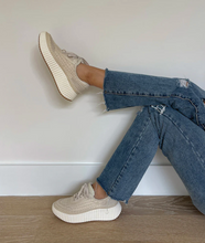 Load image into Gallery viewer, Dolce Vita | Sneaker
