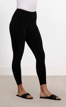 Load image into Gallery viewer, Sympli | Quest Legging
