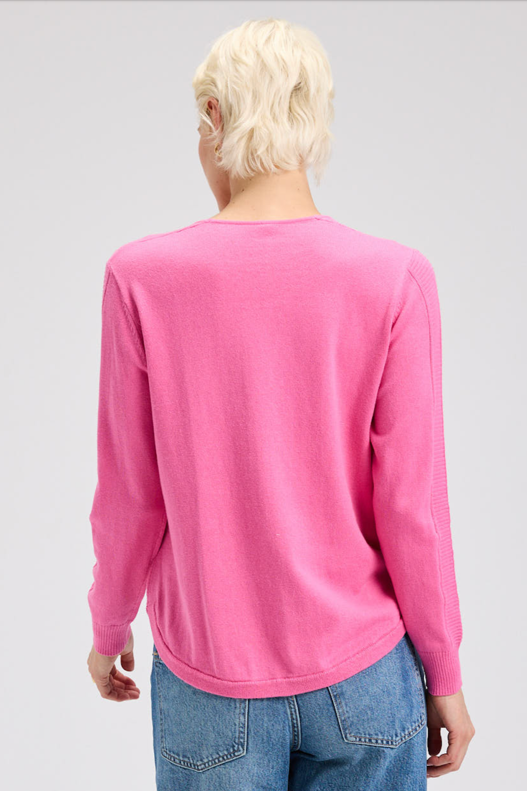 Zaket&amp; Plover | Soft V Neck Sweater - Evelyne Talman