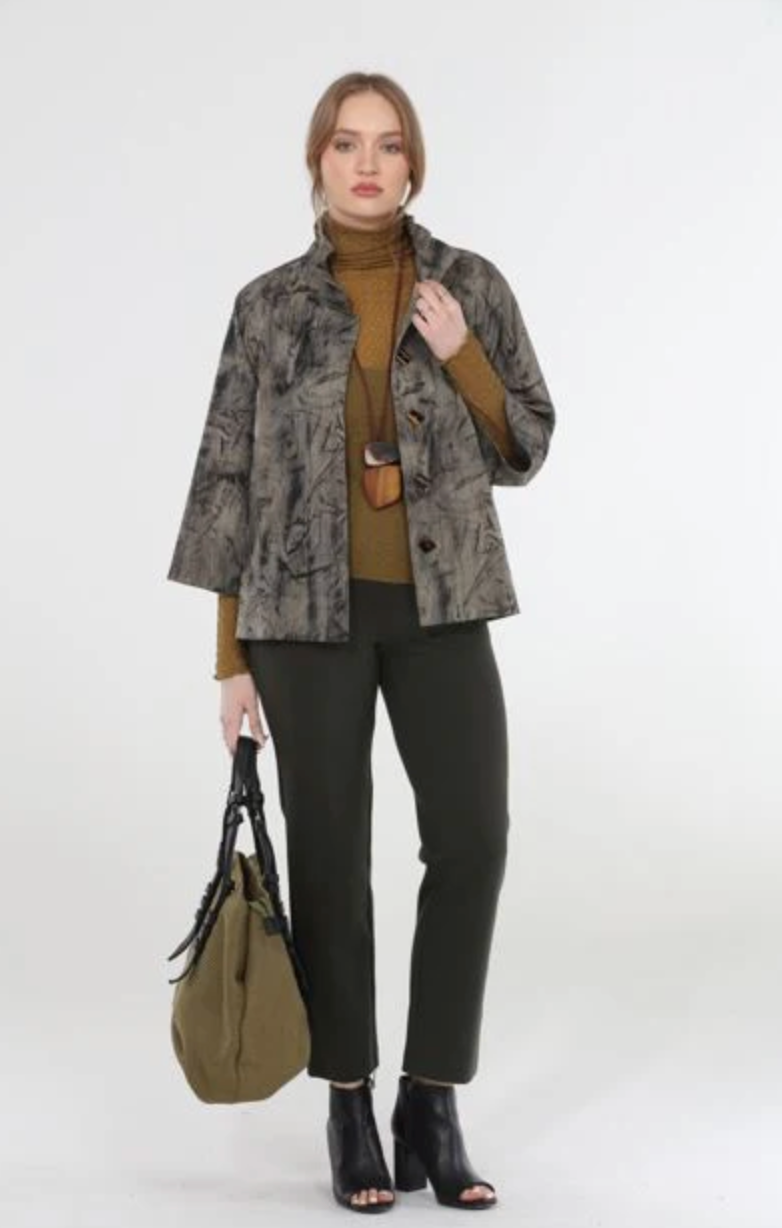 Terra | 3/4 Sleeve Wire Collar Jacket