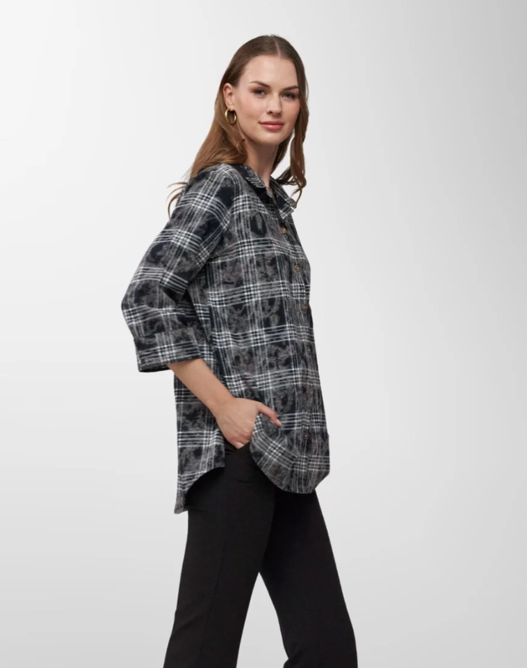 TOOFAN plaid top featuring a classic checkered pattern, long sleeves, and a relaxed fit for casual stylish wear.