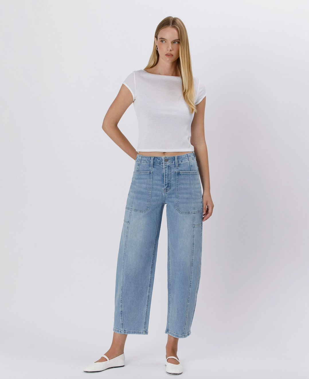 Flying Monkey Super High Rise jeans in Vint color, showcasing fitted denim with high waist and classic stitching details.