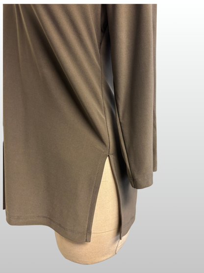 Sympli | Suitable Split Sleeve Top - Ta