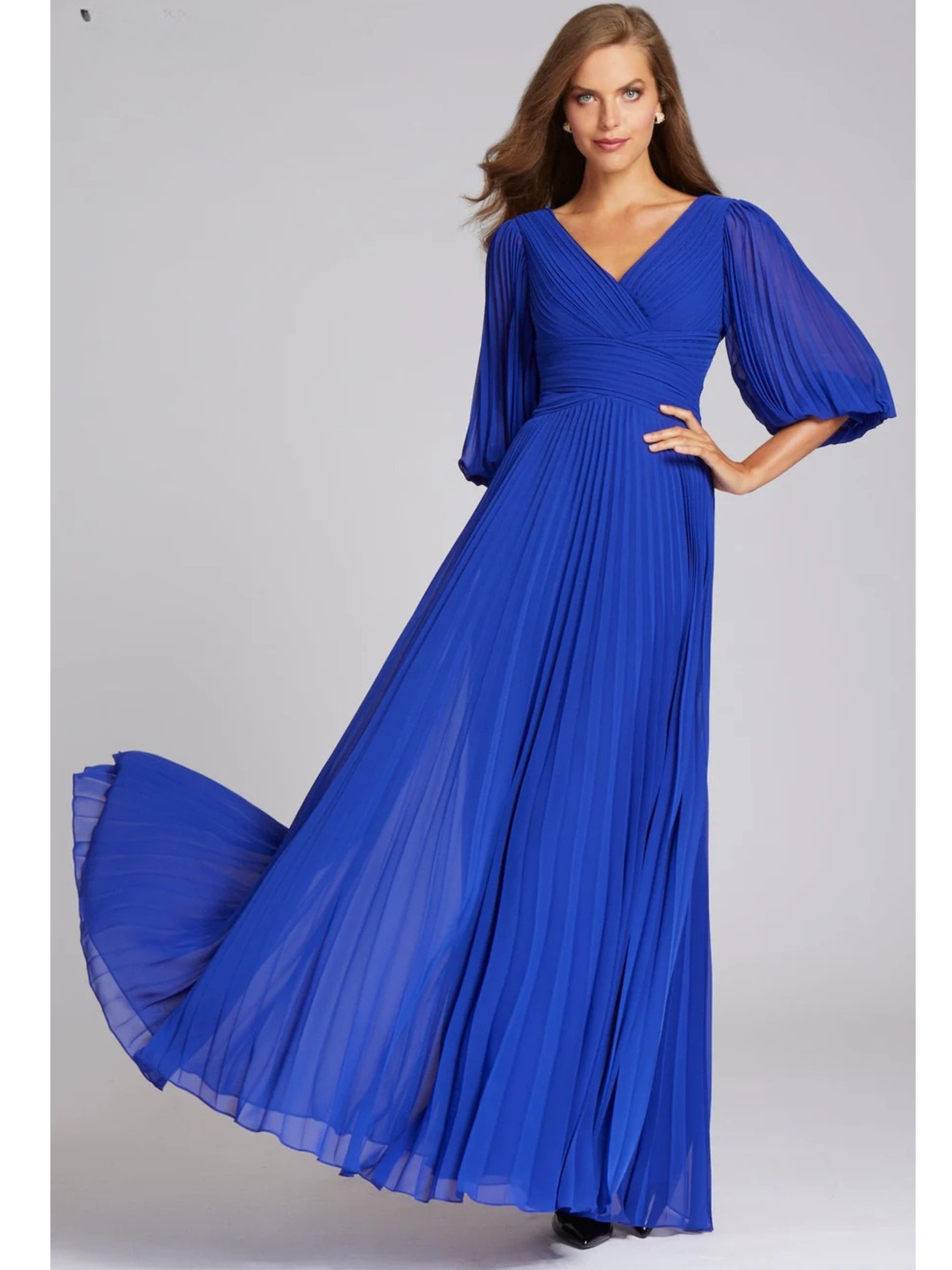 Teri Jon | V-neck Gown W/pleats
