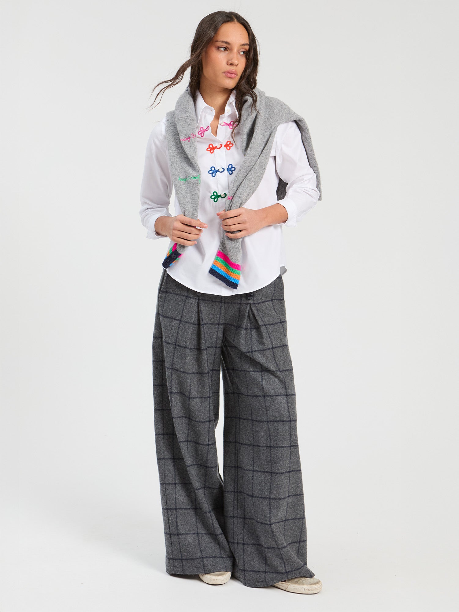 Vilagallo white long-sleeve shirt with classic point collar and multicolor toggle closures, style 33770, front view