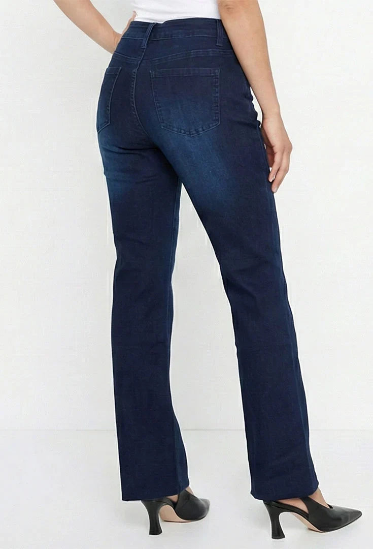 Ethyl On The Move Jean pants showing a relaxed fit in classic denim fabric with front pockets and a stylish waistband.