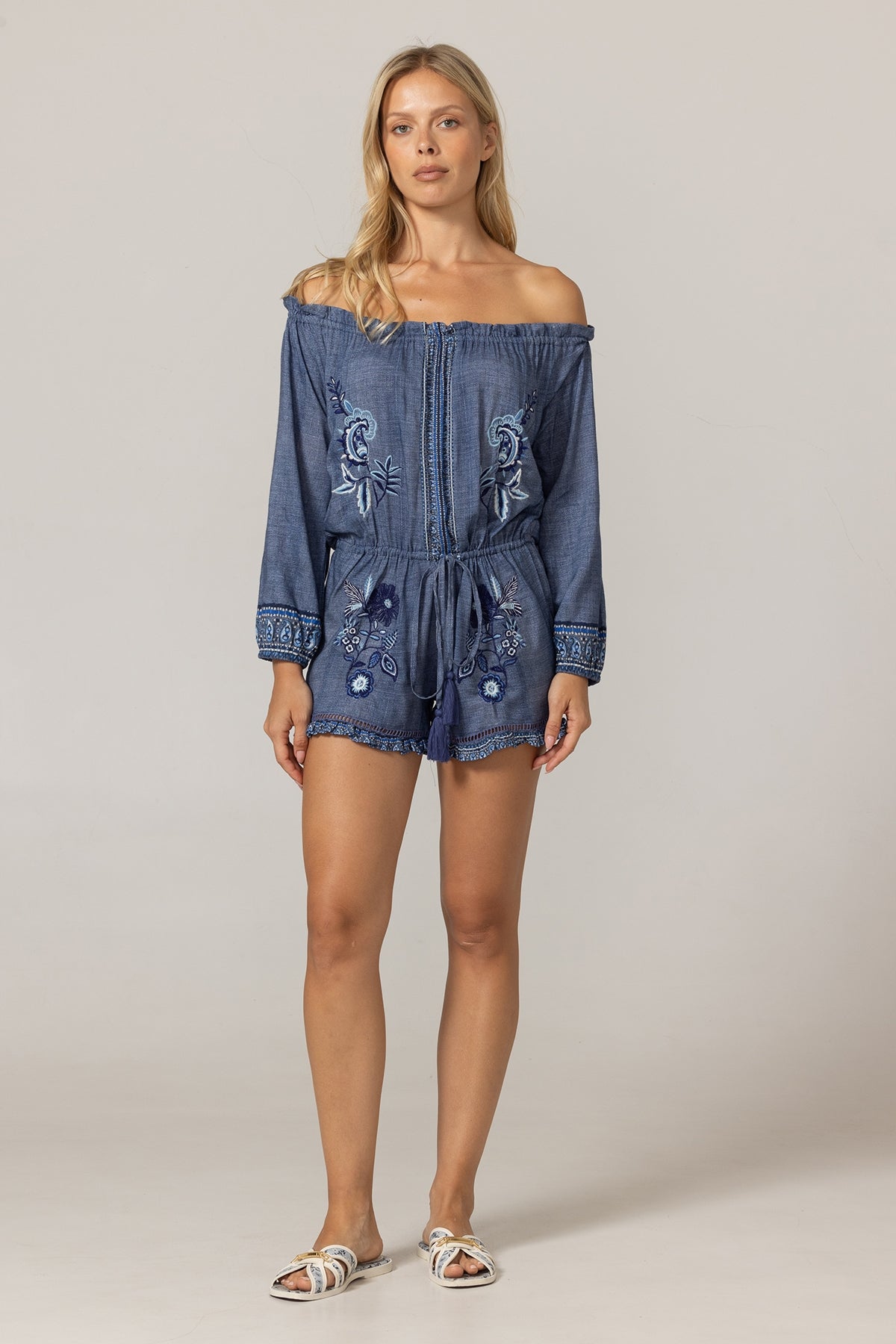 MISS JUNE Alba playsuit in blue, stylish romper with short sleeves and a relaxed fit, perfect for casual summer wear.