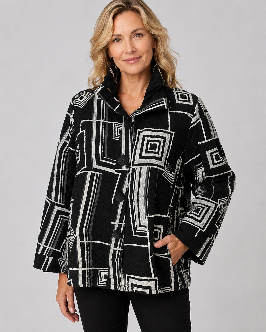 Black and White Geometric Long Sleeves Collar Top
