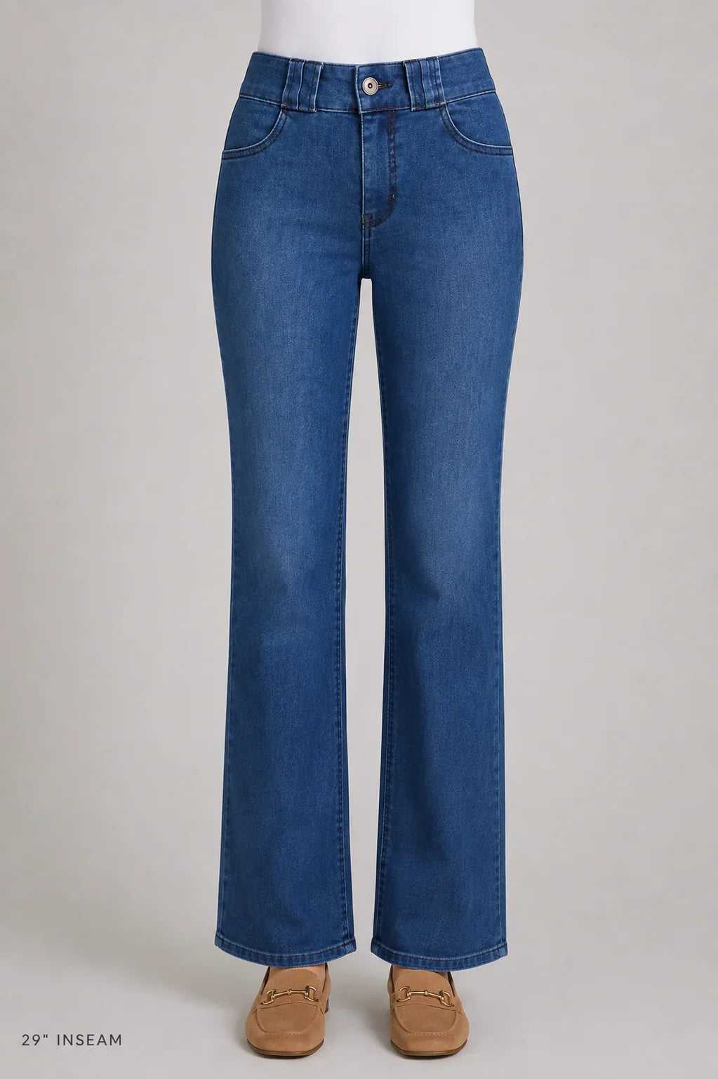 A person wearing dark blue wide-leg jeans, ethyl Relaxed Classic Jean - Benefit Z8MED.AF