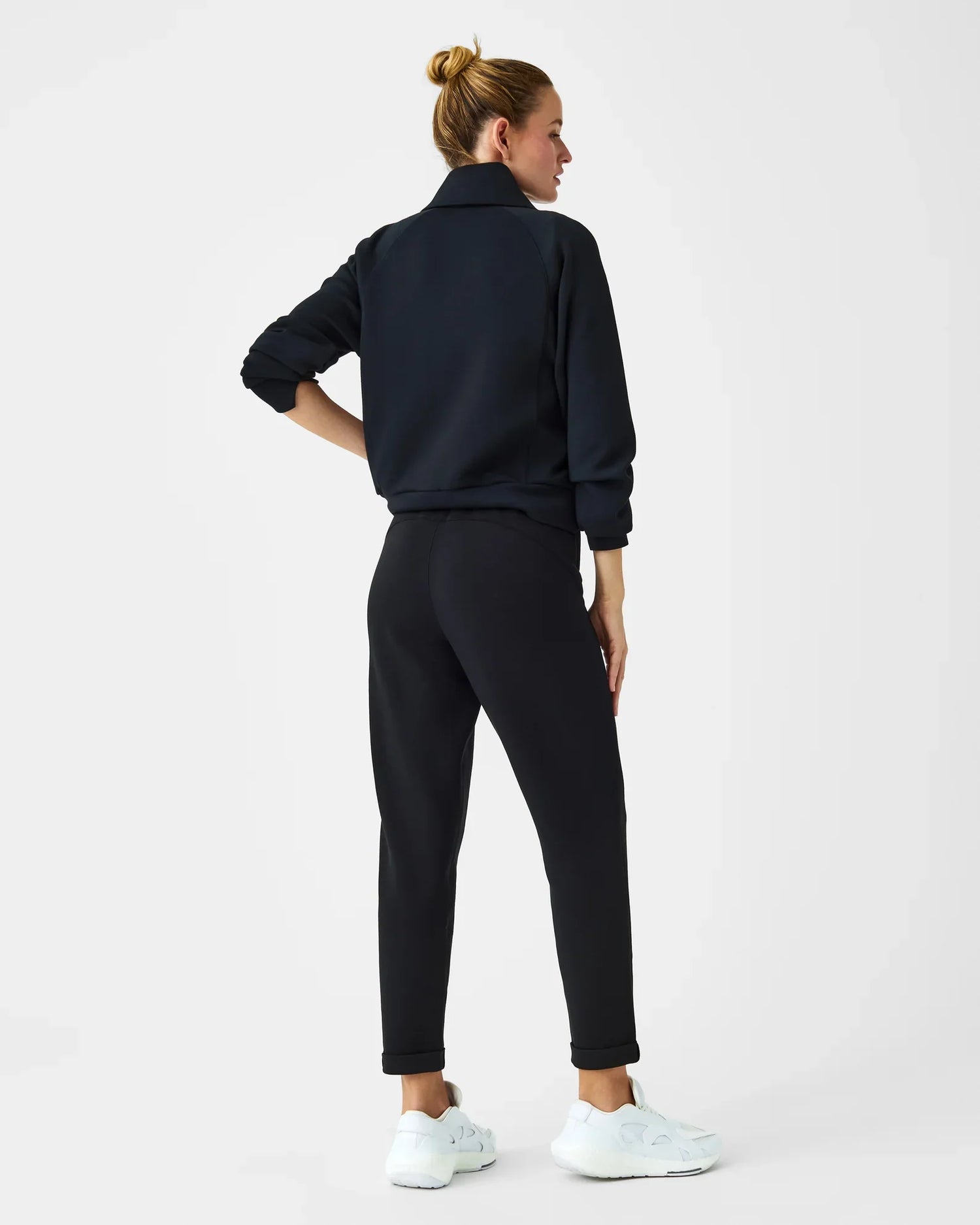 Spanx | Airessentials Tapered Pant