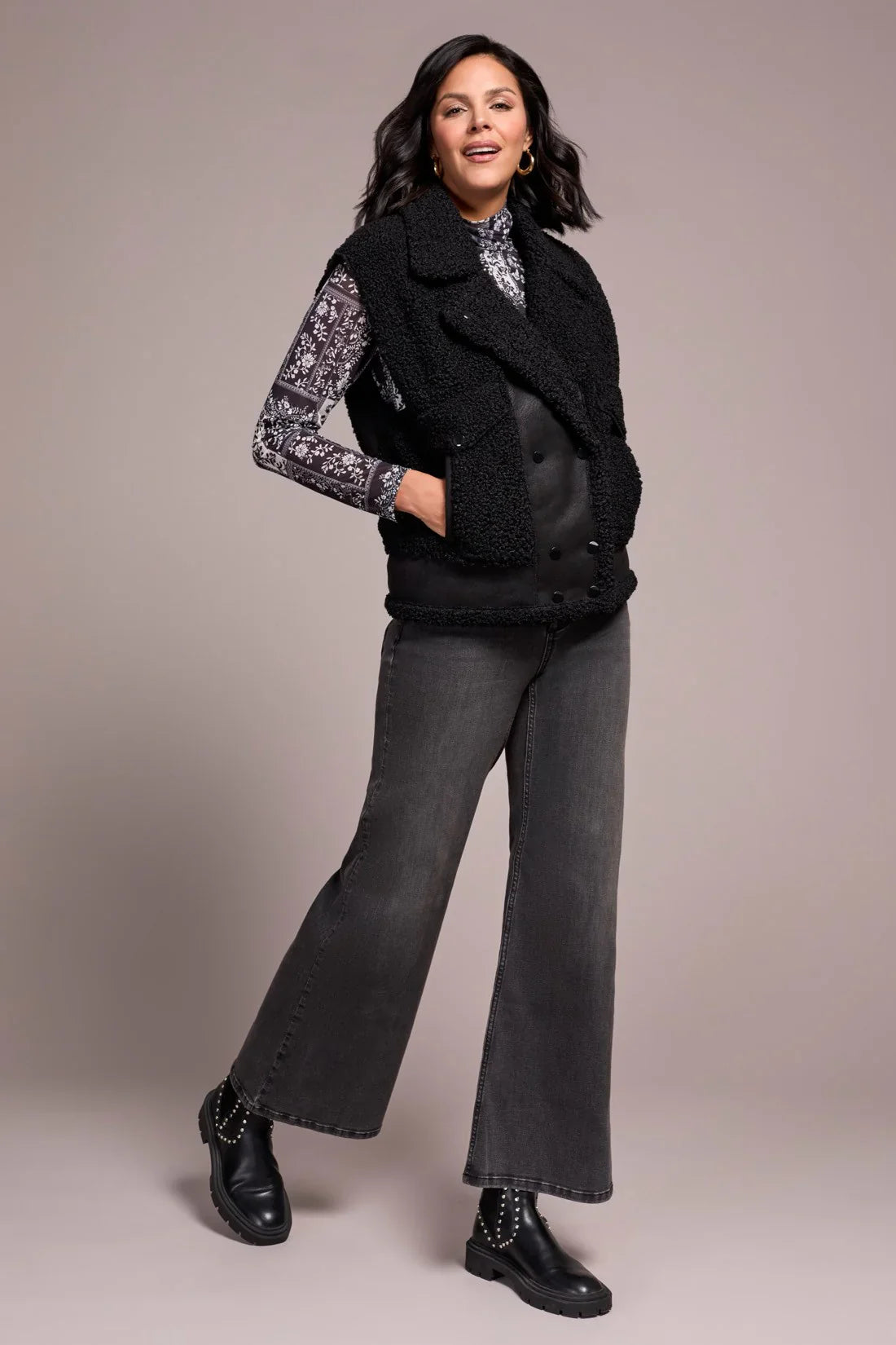 Tribal | Sleeveless Sherpa Vest -latte