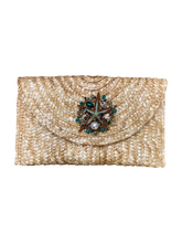 Load image into Gallery viewer, Haute &amp; Happy | Handwoven Straw Clutch Natural
